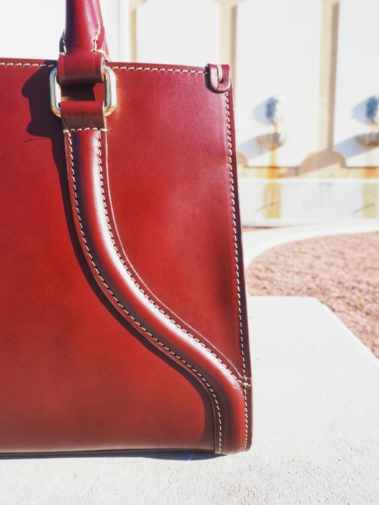 How To Recognize a High Quality Leather Bag