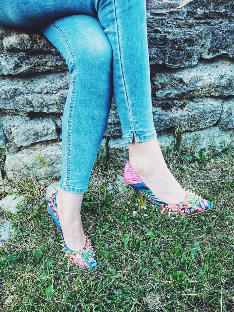 Outlandish blog what I wore outfit inspiration lace high heels